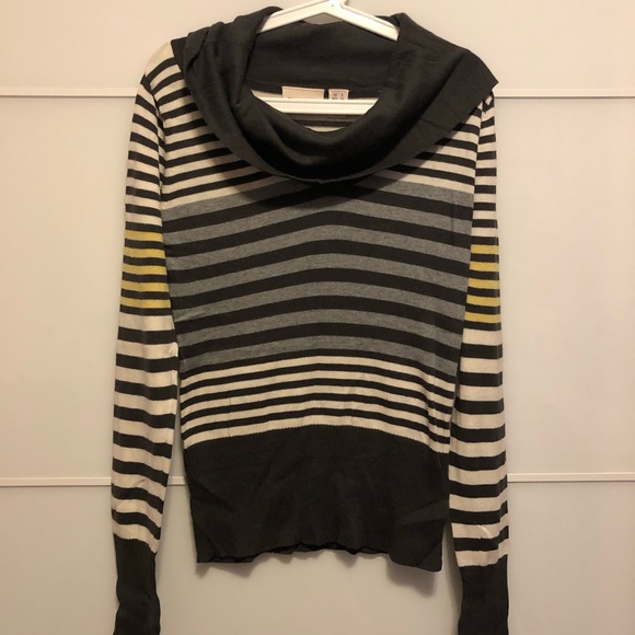 DKNY Jeans Longsleeve Sweater - Picture 1 of 3